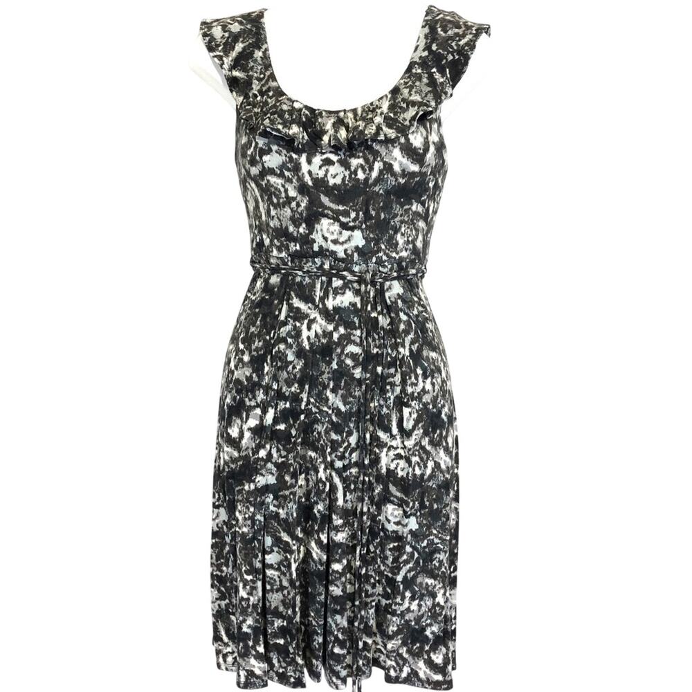 New York & Company Ruffle Neck Jersey Print Gray Stretch Knit Dress Belt sz XS